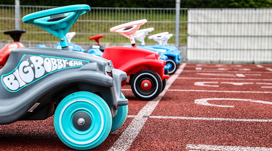 Bobbycar an Startlinie